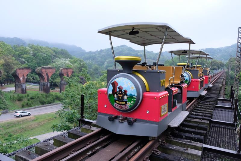 舊山線鐵道自行車 (龍騰站)